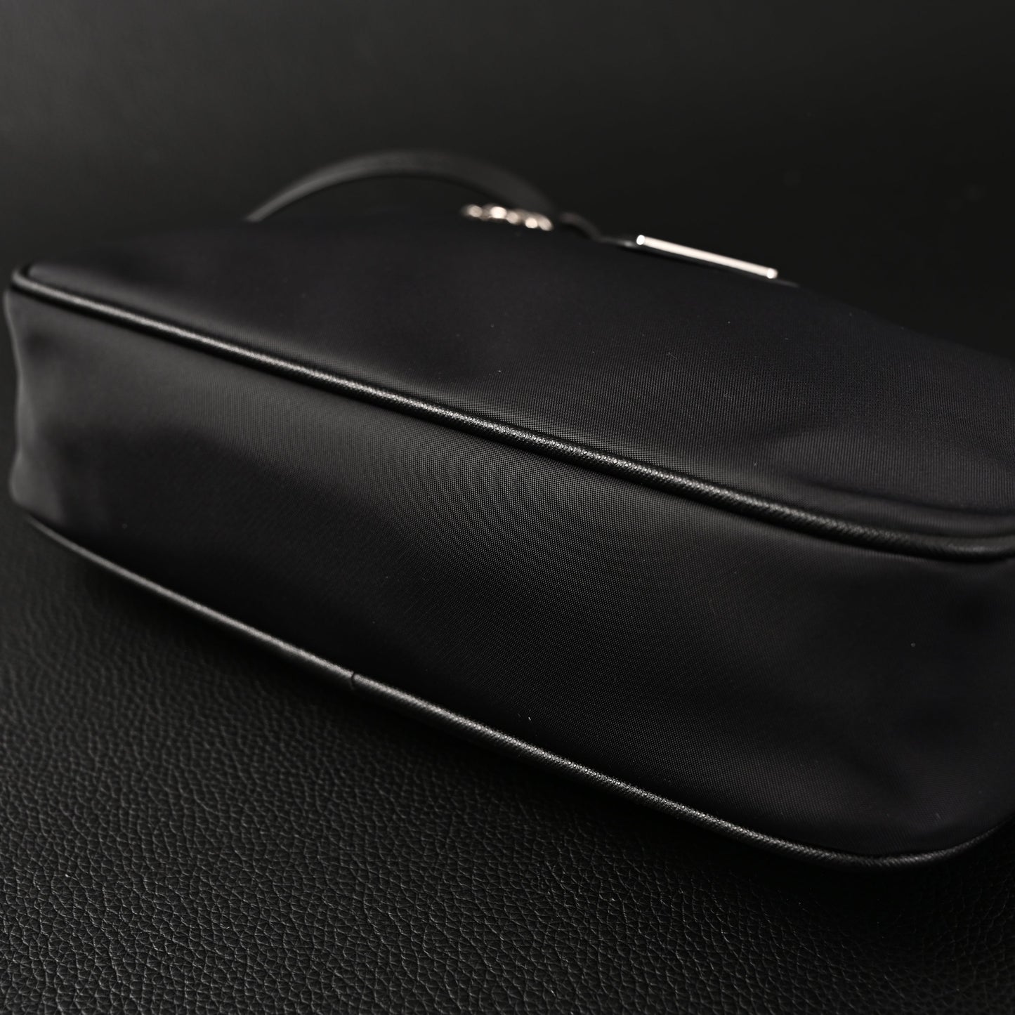 Prada Re-Edition 2005 Nylon Shoulder Bag – Black